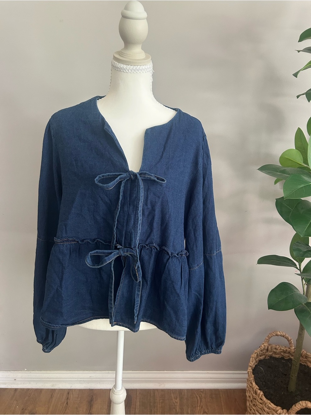VELVET HEART Denim Tie-Front Blouse - Picture 3 of 8